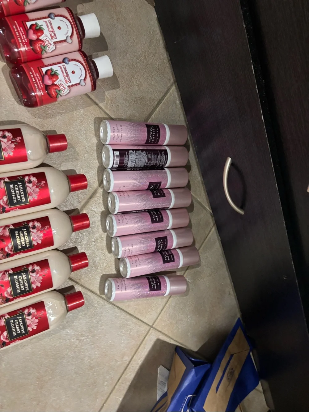 Bath & Body Works Bundle ( CAN BE MADE SMALLER DM )